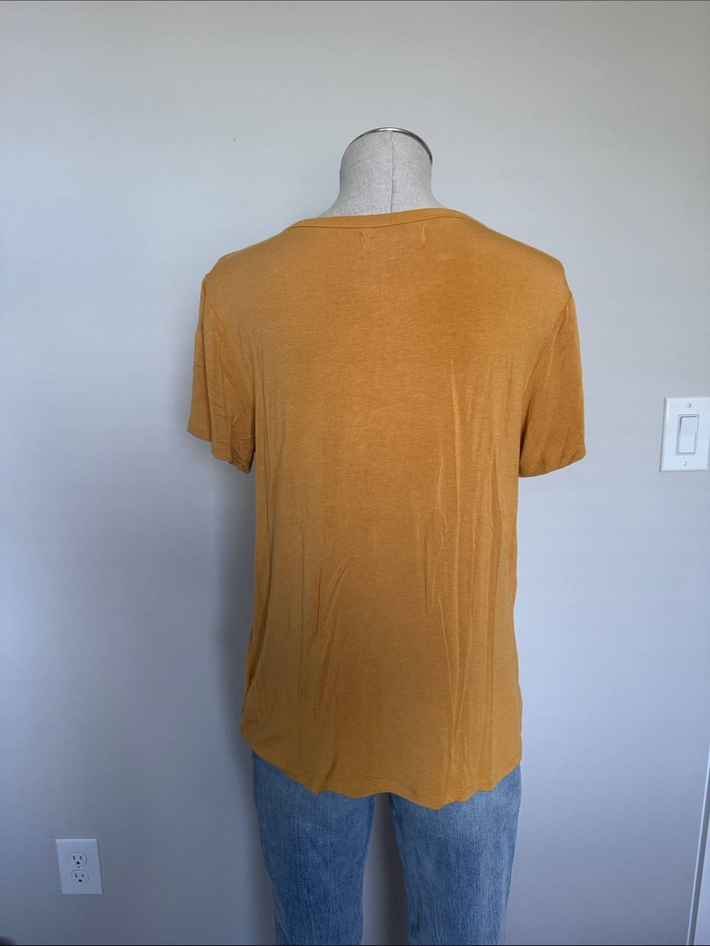 Twine & Stark from Buckle- Mustard Yellow Tee - Soft Knit - Picture 5 of 7